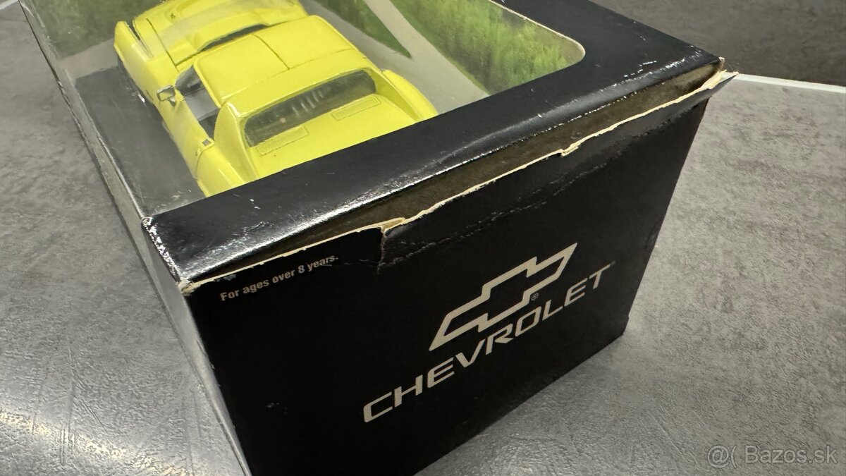 Chevrolet Corvette Camaro 1:18 - 8