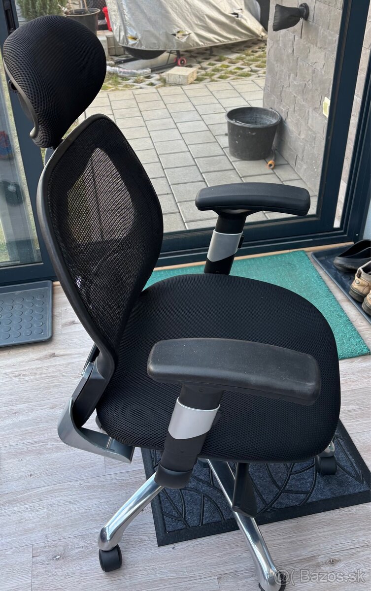 KANCELÁRSKA STOLIČKA / KRESLO - 8