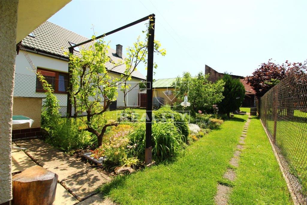 RODINNÝ DOM NA LIPTOVE V BLÍZKOSTI AQUAPARKU BEŠEŇOVÁ - 8