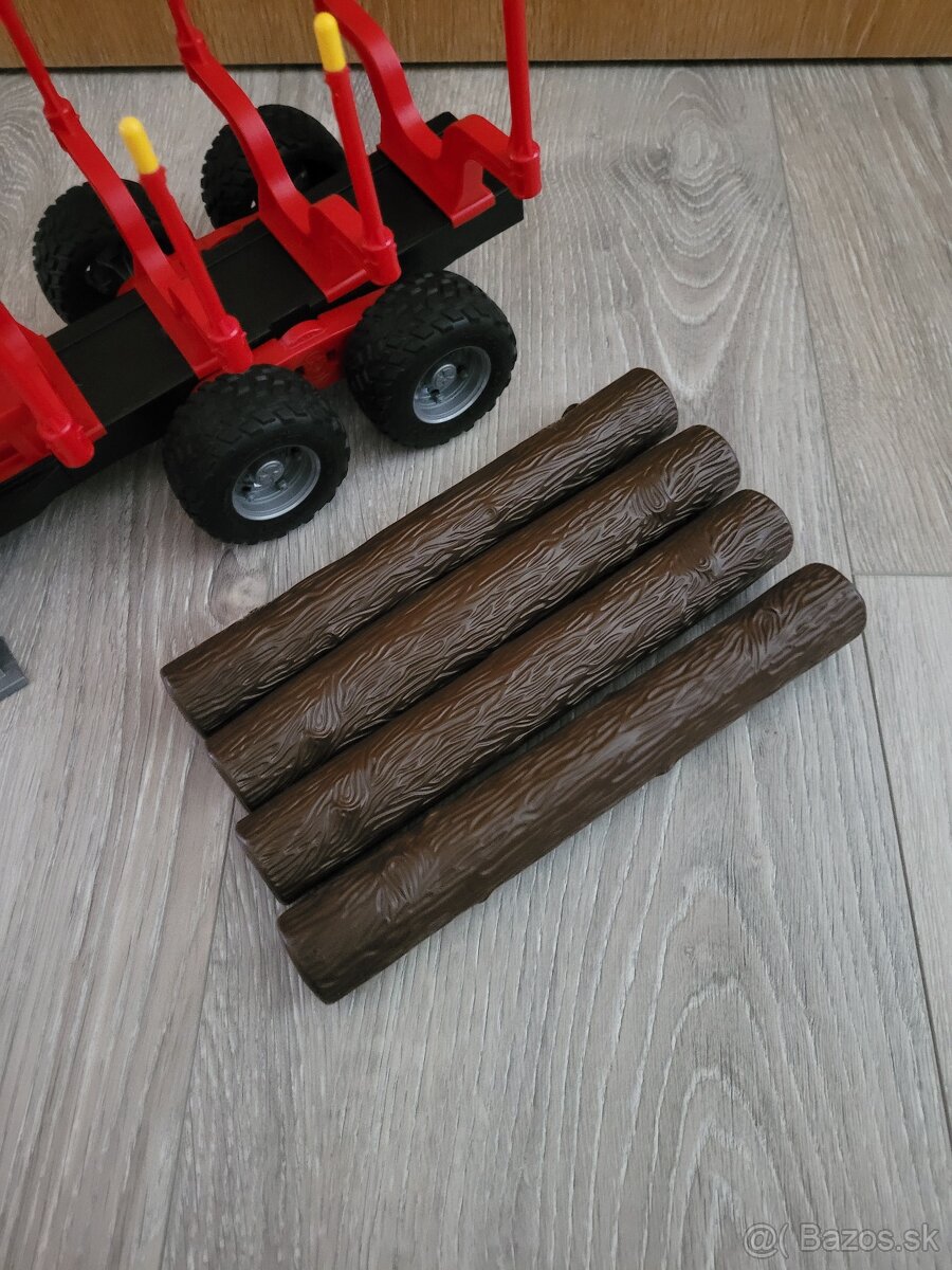 Prepravník dreva s nakladačom Bruder - 8