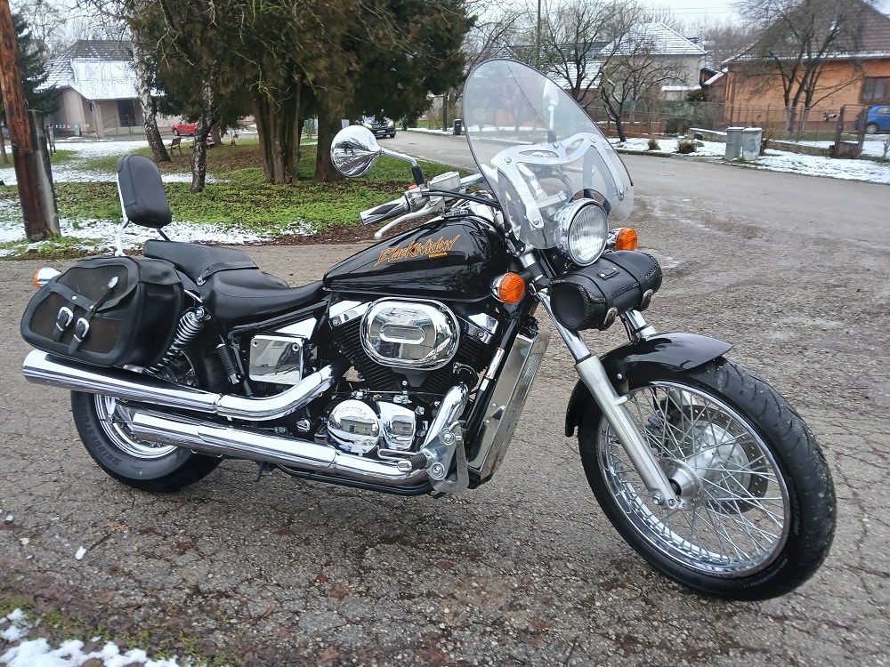 Honda VT 750 Balck Widow - 8