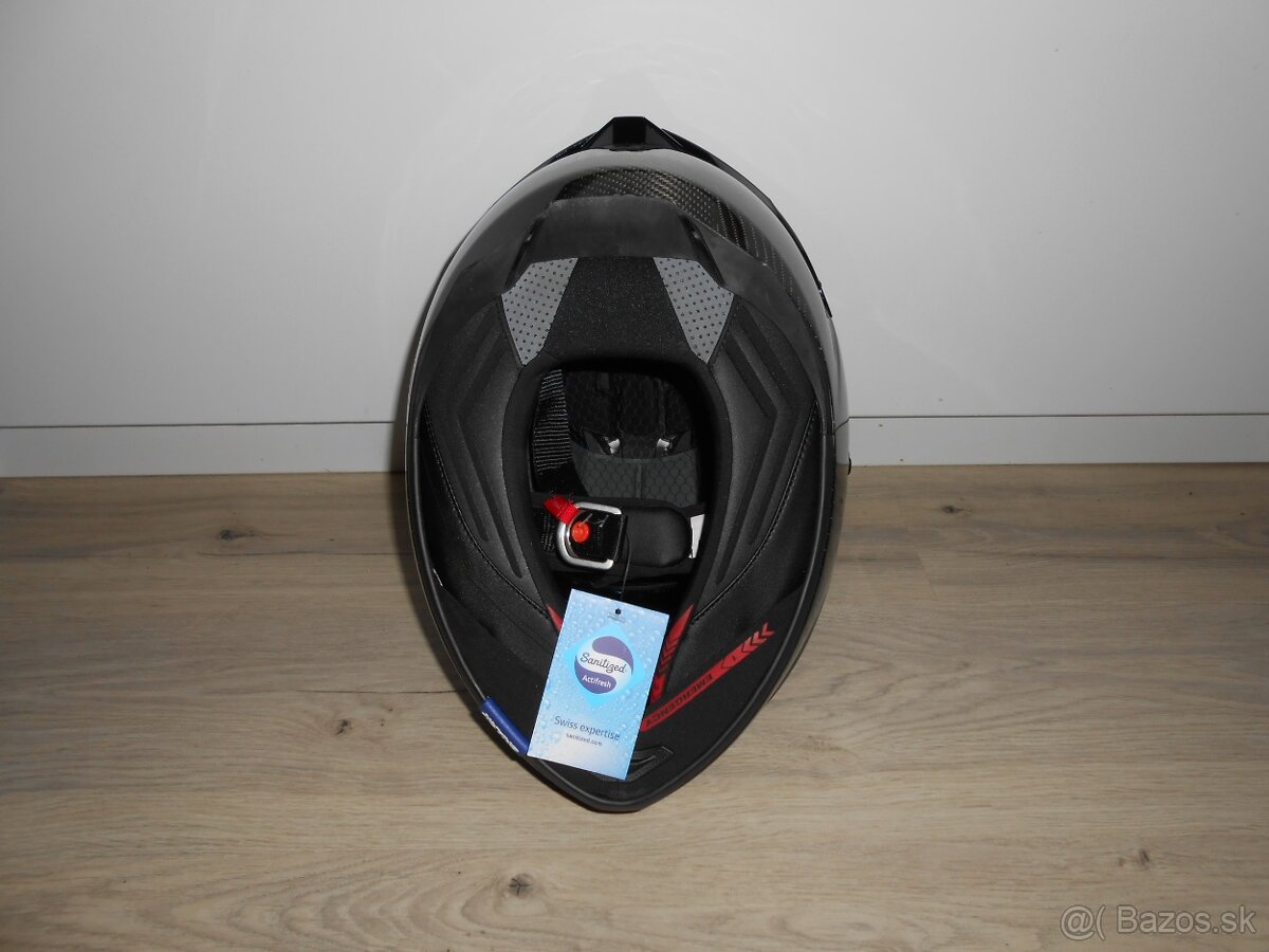 Predam krasnu novu karbonovu moto prilbu znacky SHARK SPARTA - 8
