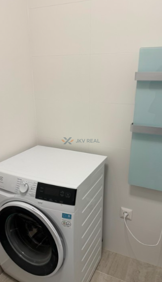 Na prenájom 2 izbový byt v Petržalke - 8