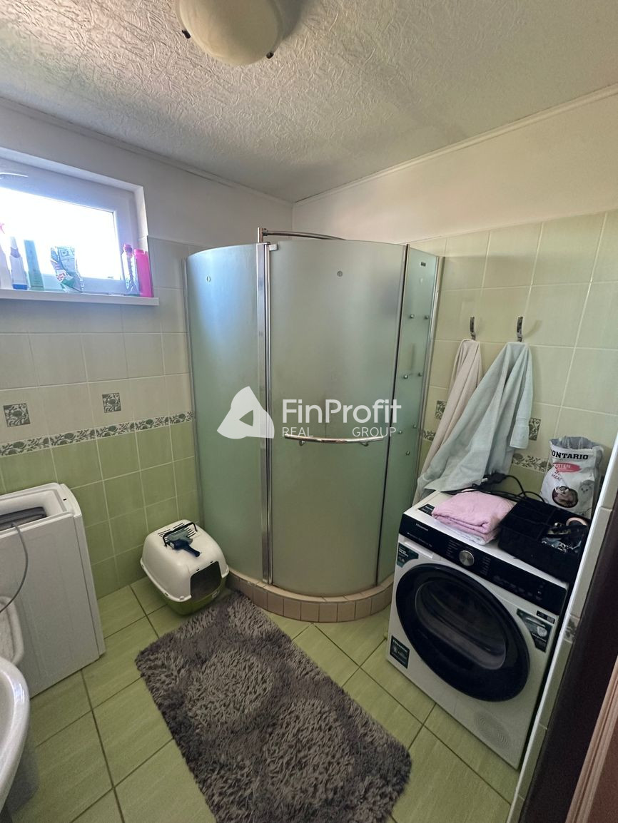 Exkluzívne na predaj priestranný 4-izbový byt s garážou a pa - 8