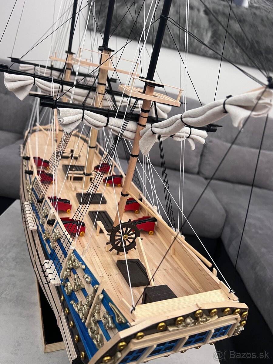 Dreveny model plachetnice. - 8
