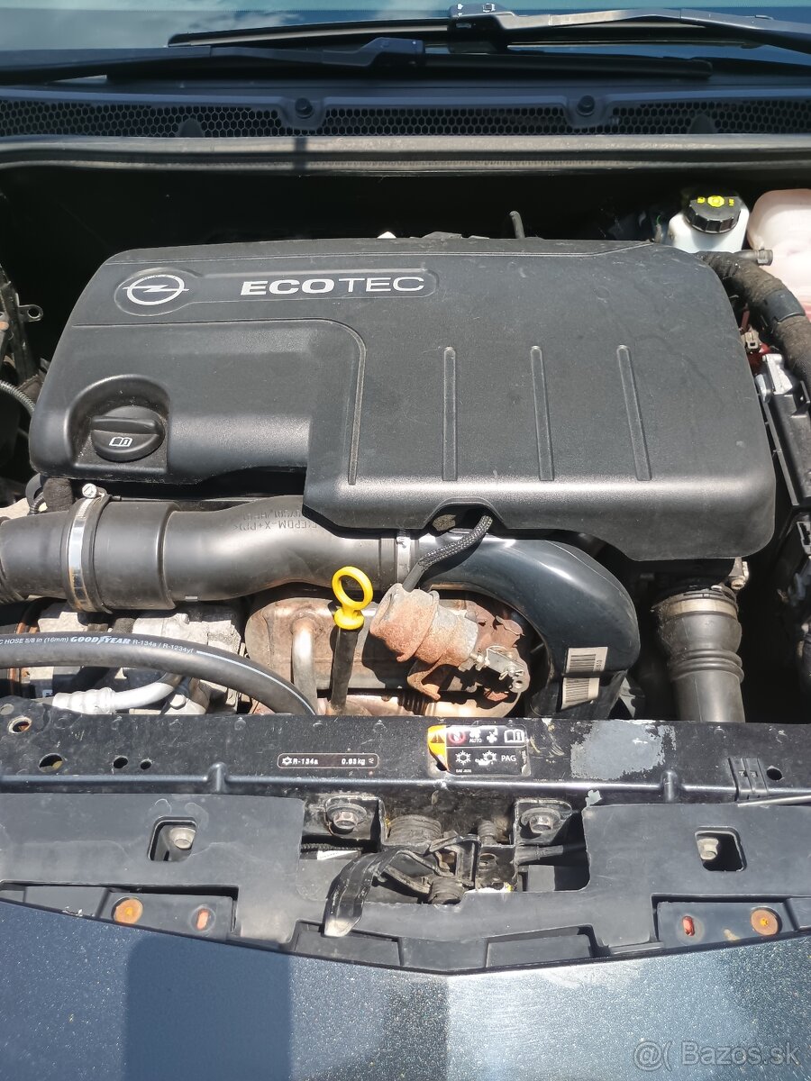 Opel Astra J 1.7.96 kw - 8