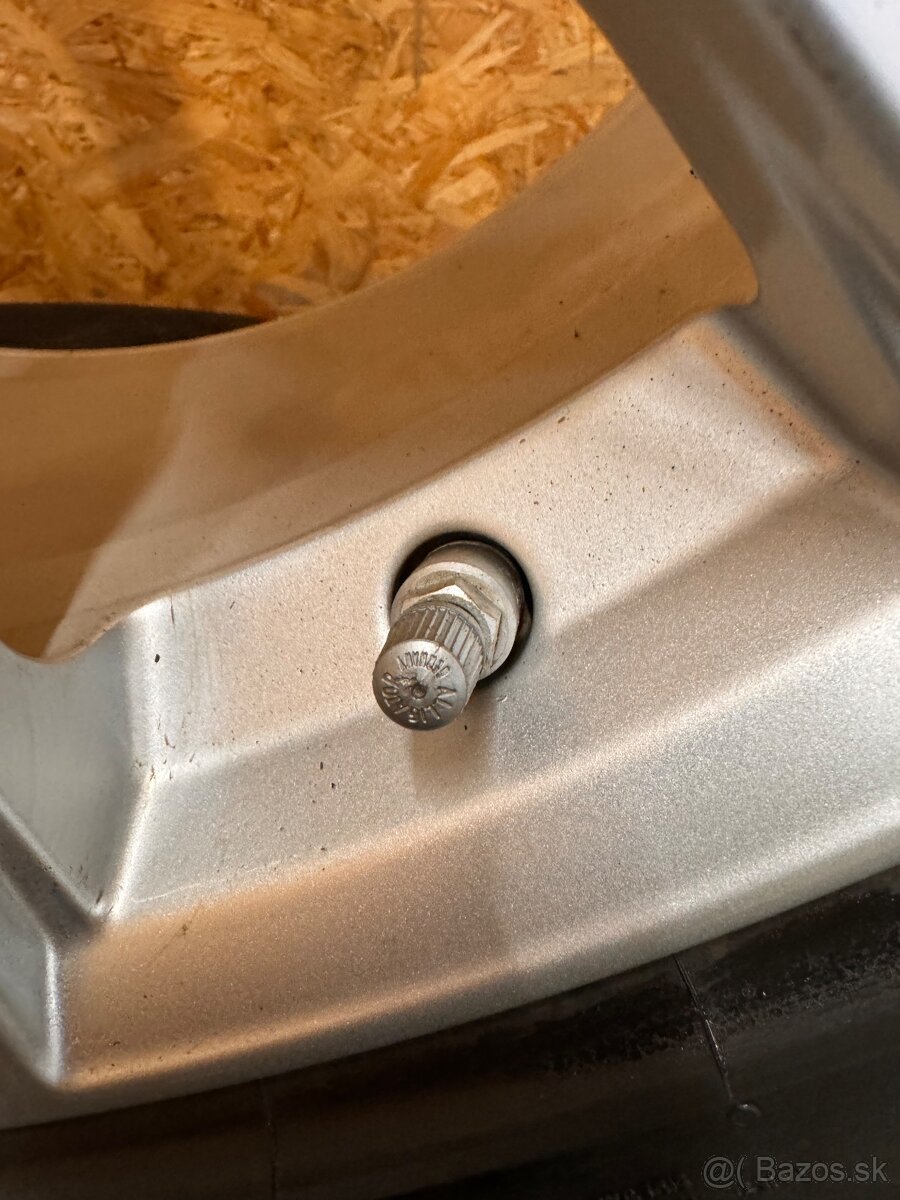 AUDI Q8 S-line R20 265/50/20.ZIMNA SADA.AUDI Q7 R20 - 8