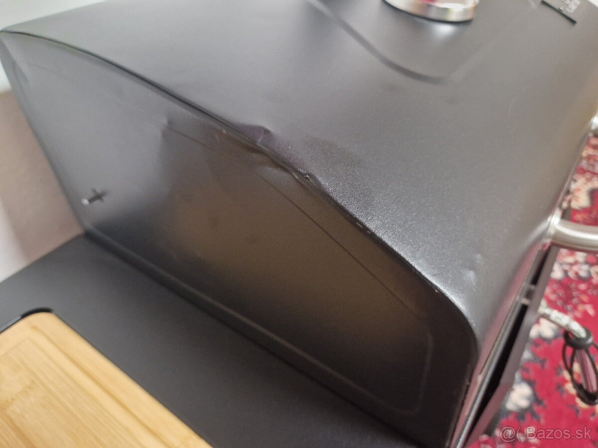 Klarstein Meat Machine gril na drevené uhlie - 8