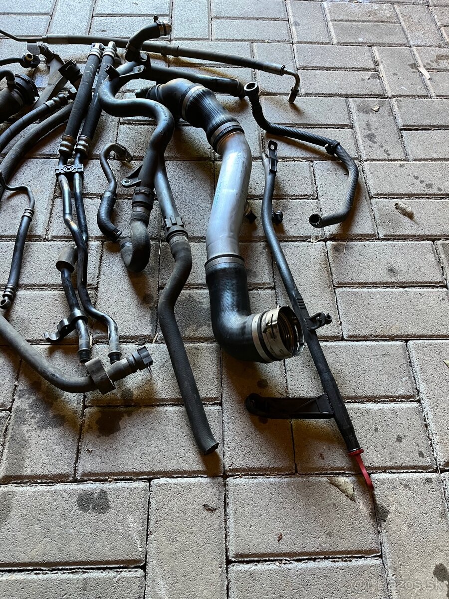 Hadice , trúbky BMW - 8