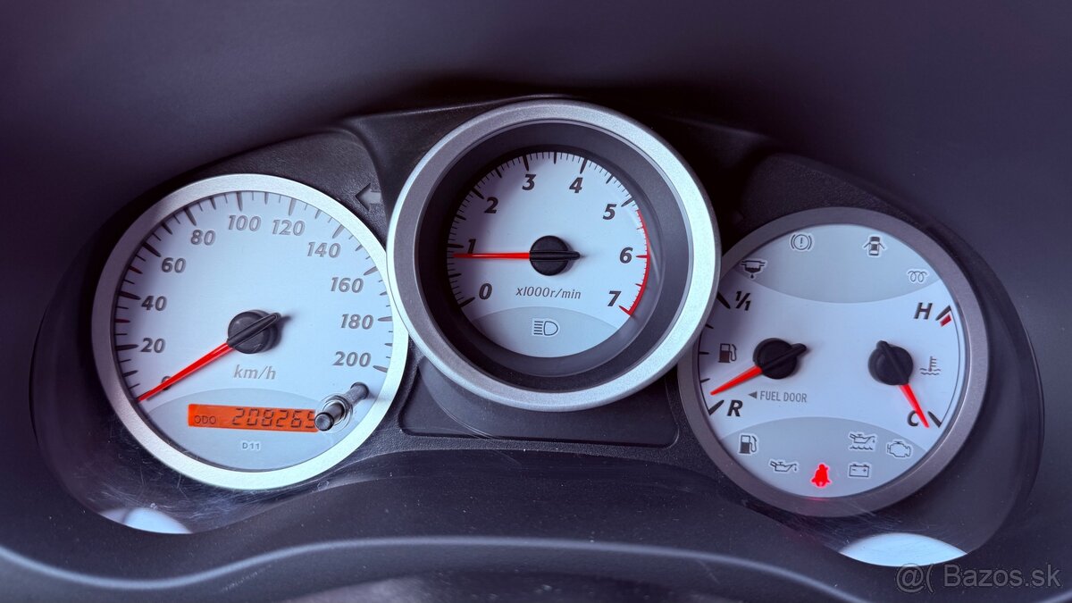 Toyota RAV4 2.0 D-4D 5D 4x4 - 8