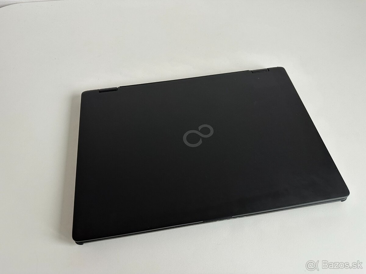 Fujitsu LifeBook U939X 2v1 / i5 / 8GB / 256GB NVMe / Win11 - 8