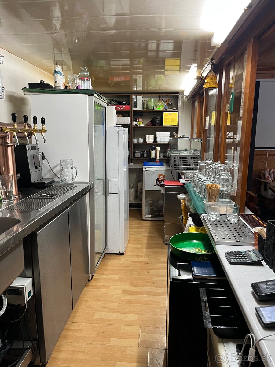Bistro krčma reštaurácie fast food pizza zmrzlina - 8