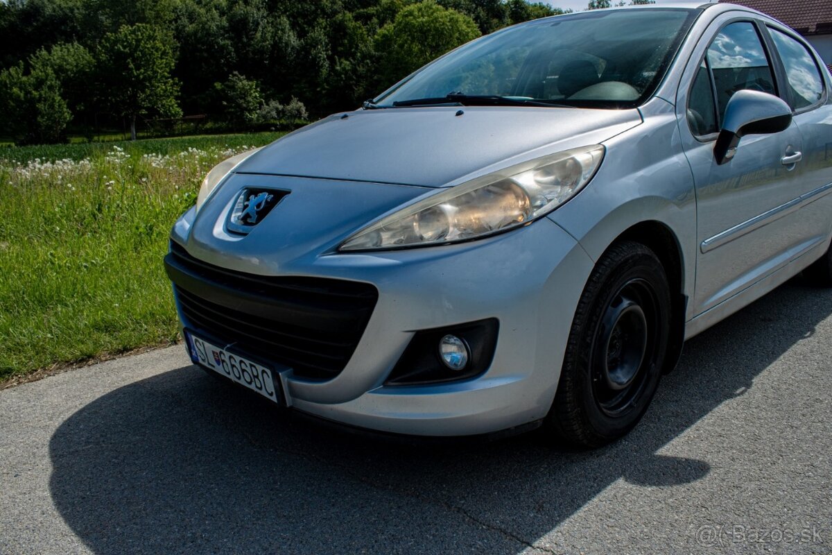 Peugeot 207 Legend - 8