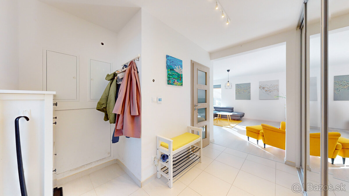 Na predaj priestranný 4-izbový dom v Stupave - 8