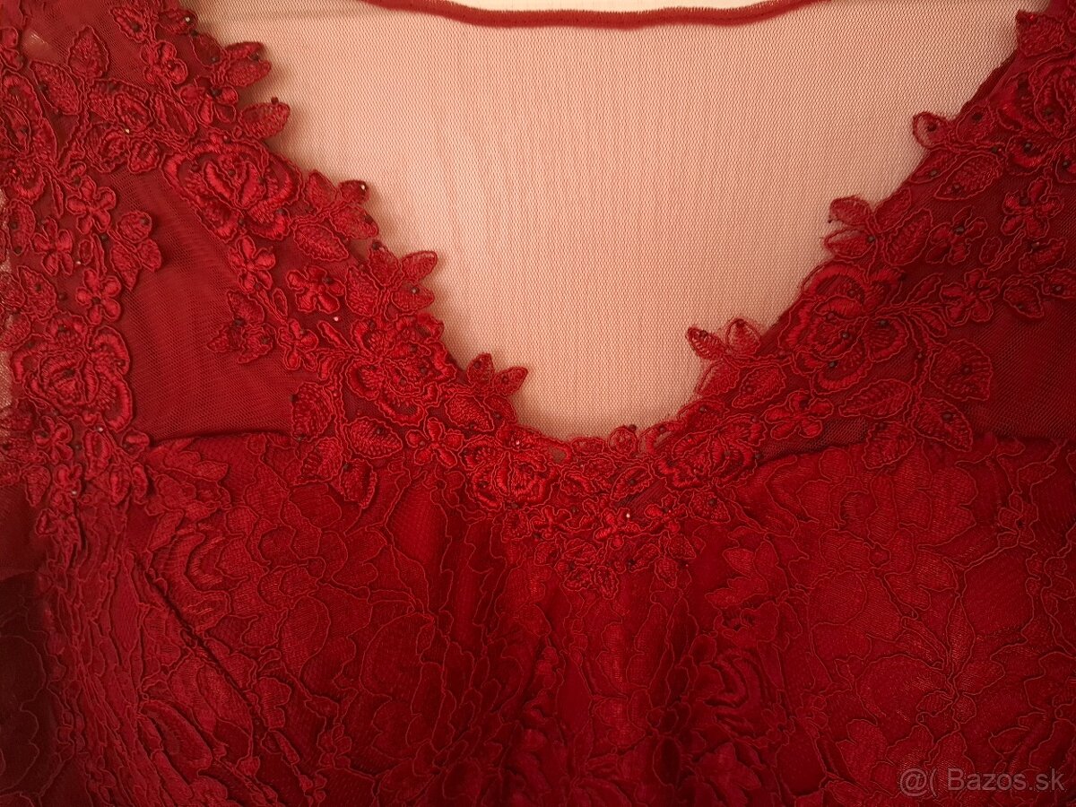 Šaty spoločenské červené 50 - 8