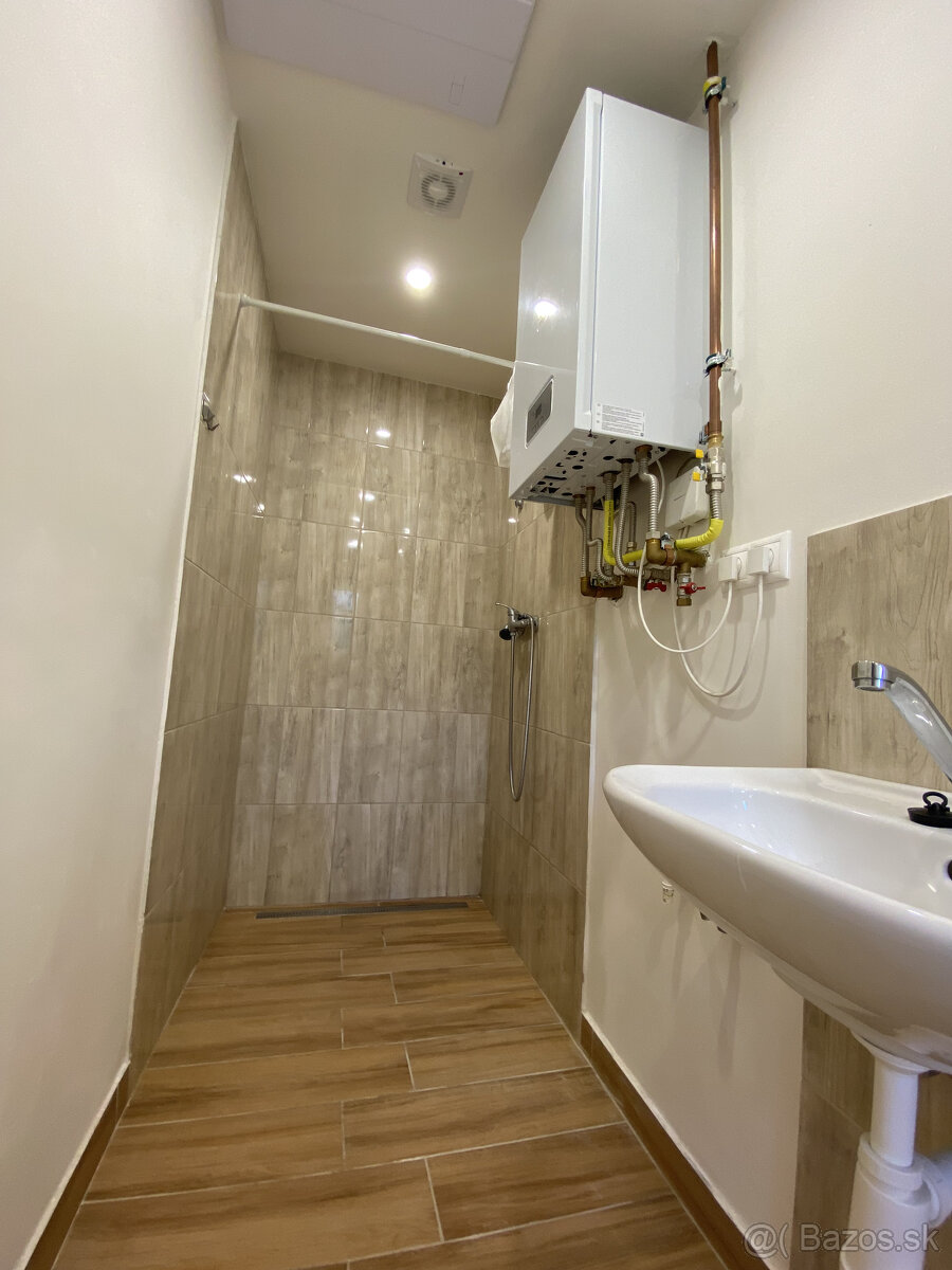 Len u nás v ponuke: Predaj 2 izbového bytu pri OC Centrál v - 8