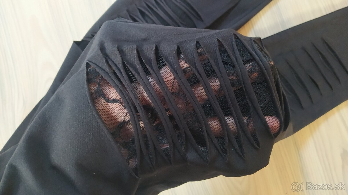 Dámske oblečenie MANGO, UNDER ARMOUR, GUESS, AMISU - 8