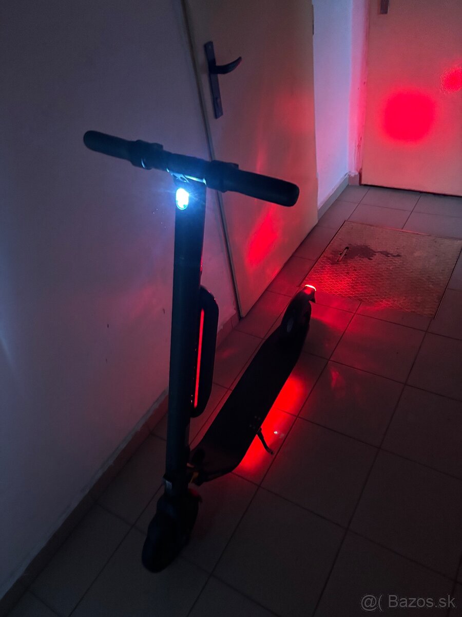 Segway Ninebot Kickscooter E25A - elektrická kolobežka - 8