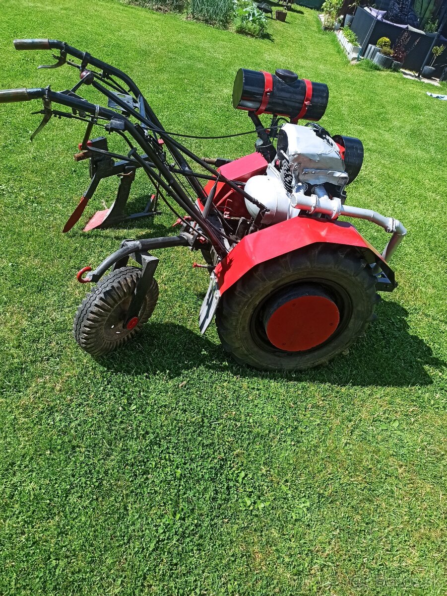 Dvojkolesovy malotraktor - 8