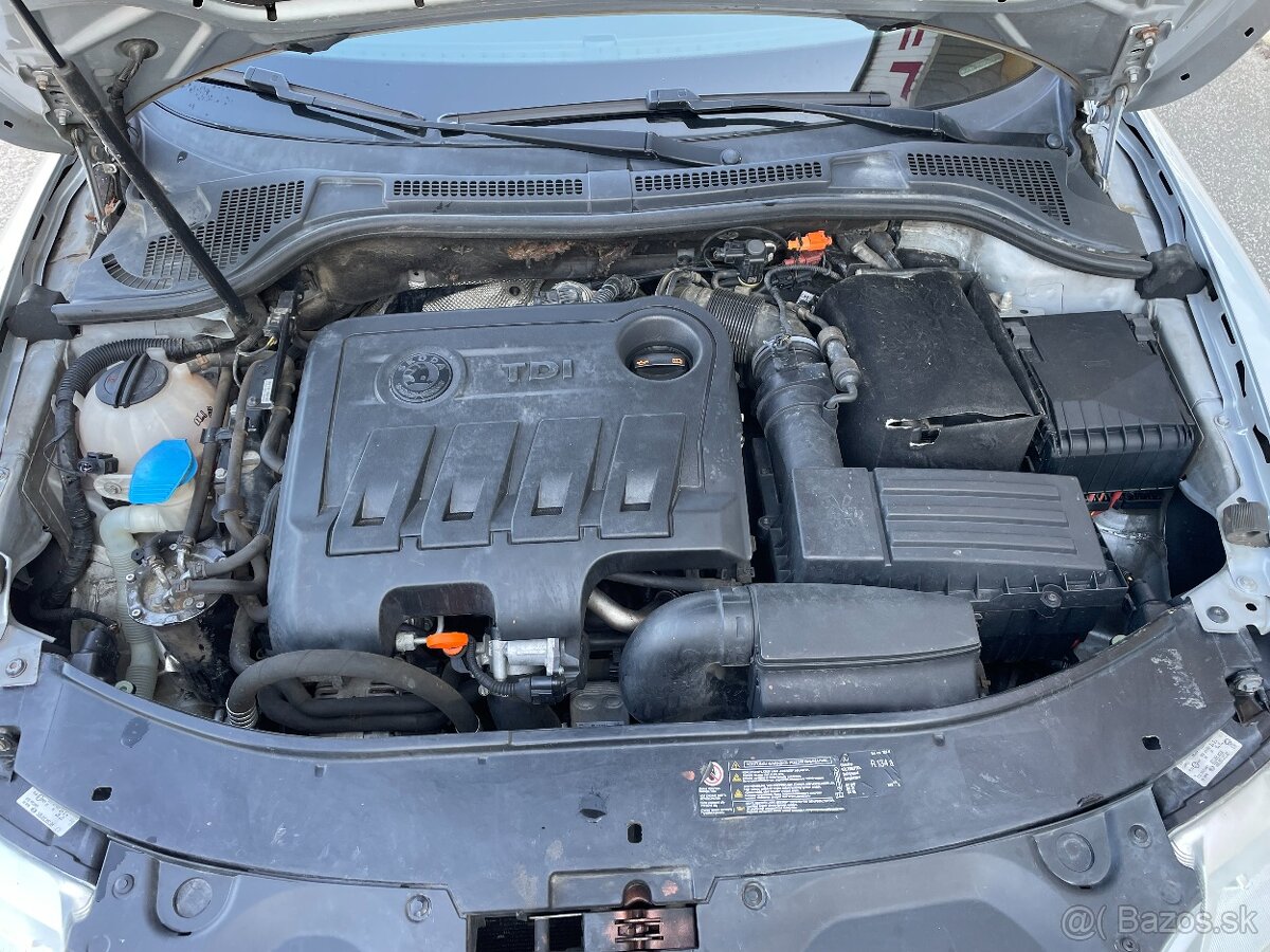 Škoda Superb 2,0 TDi - 8