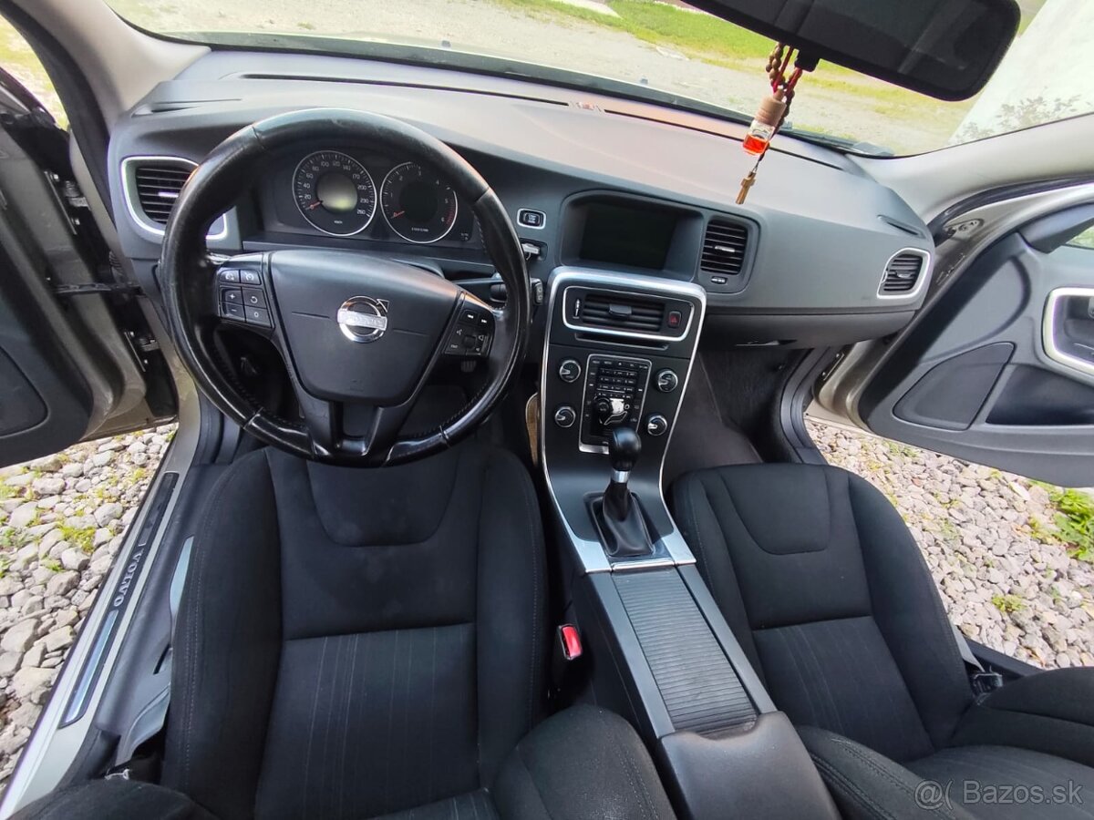Volvo V60 2011 - 8