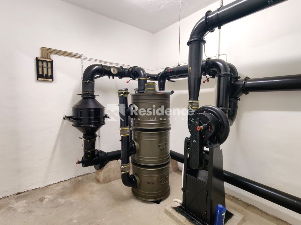 Nebytový priestor - atómový kryt na predaj, centrum Banská B - 8