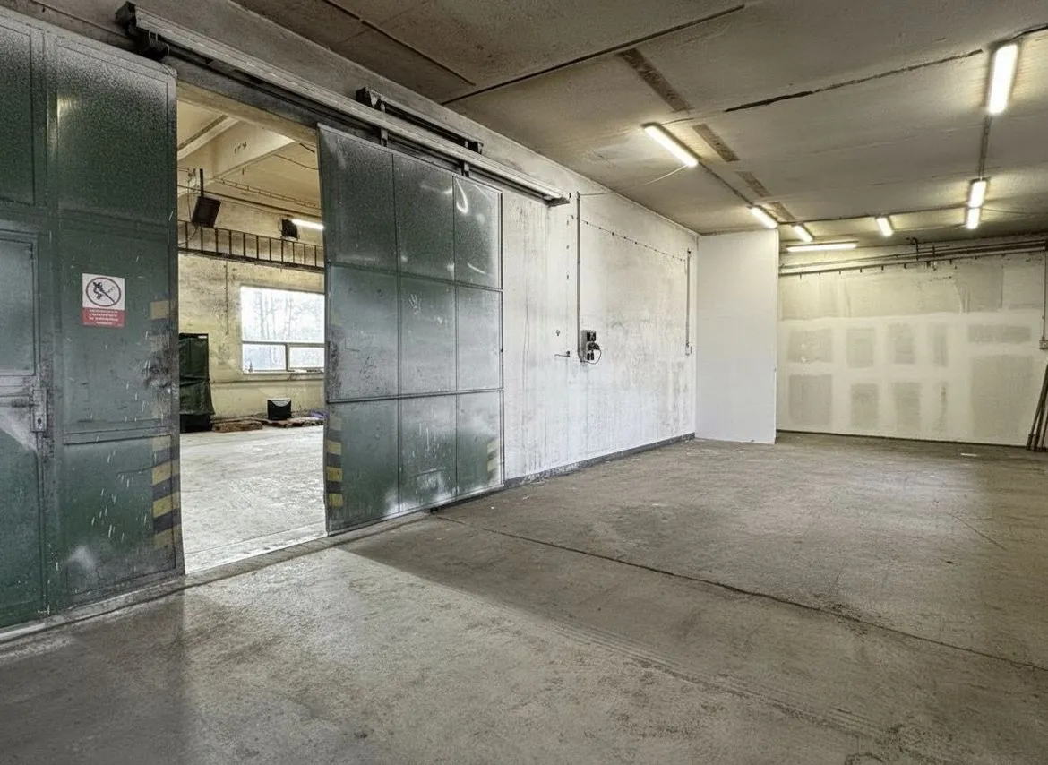 NA PRENÁJOM Skladové a výrobné haly v TOP priemyselnej loka - 8