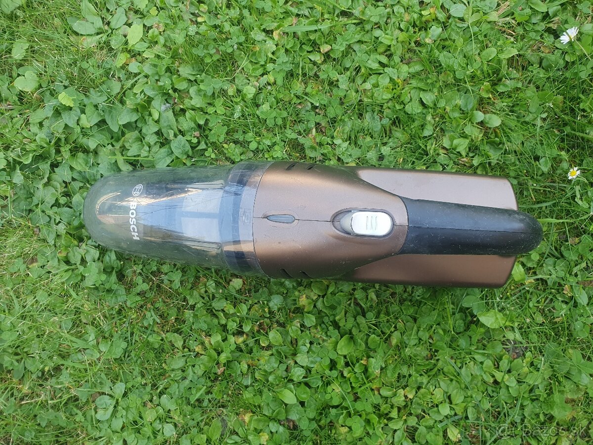 Tyčový vysávač Bosch 2 v 1 - 8