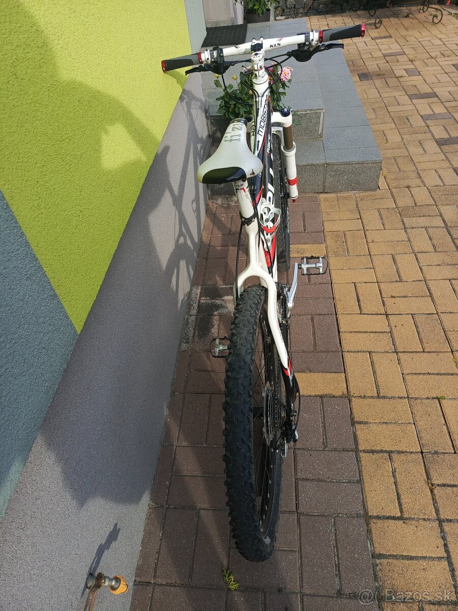 Kellys MOBSTER Carbon velkot (19.5") - 8