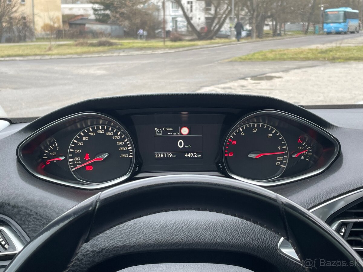 Peugeot 308 sw 1.6 HDI - 8