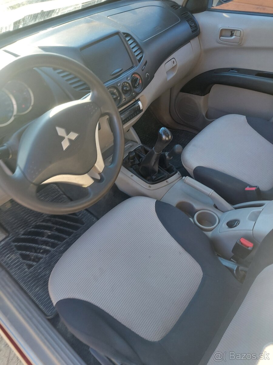 Mitsubishi L200 - 8