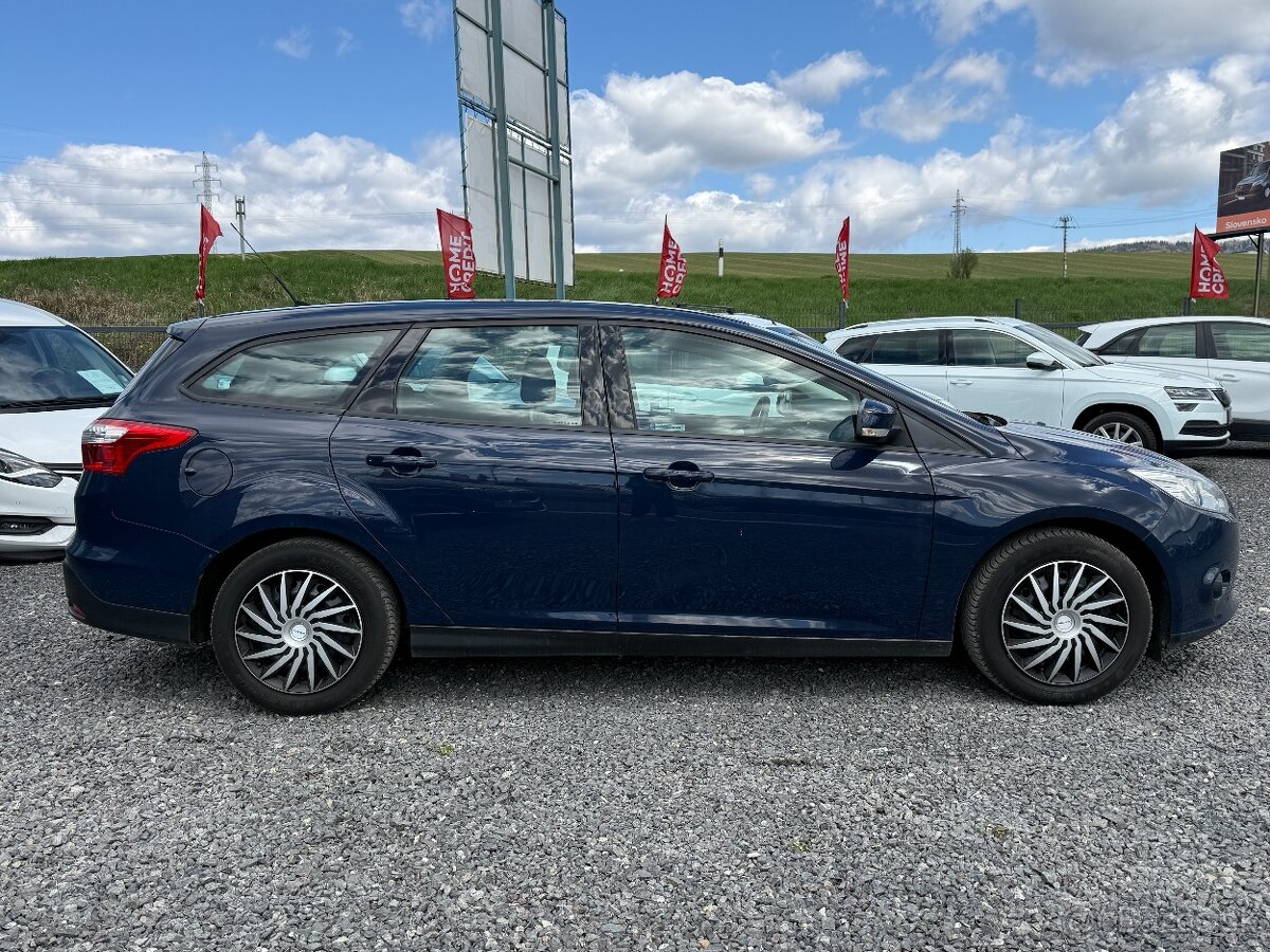 Ford Focus Kombi 1.0 EcoBoost Trend - 8