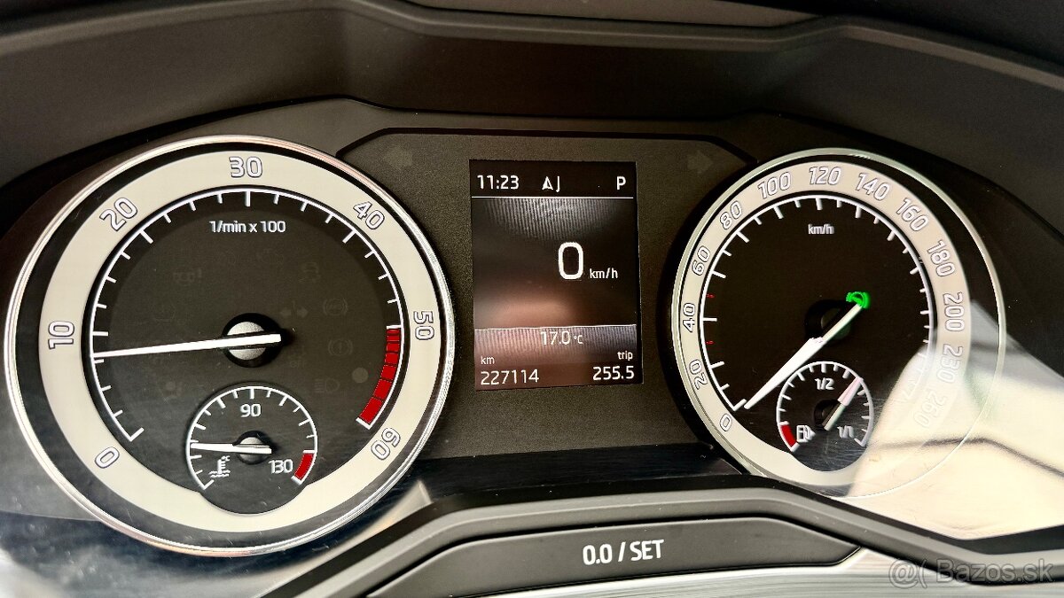 Škoda superb combi - 8