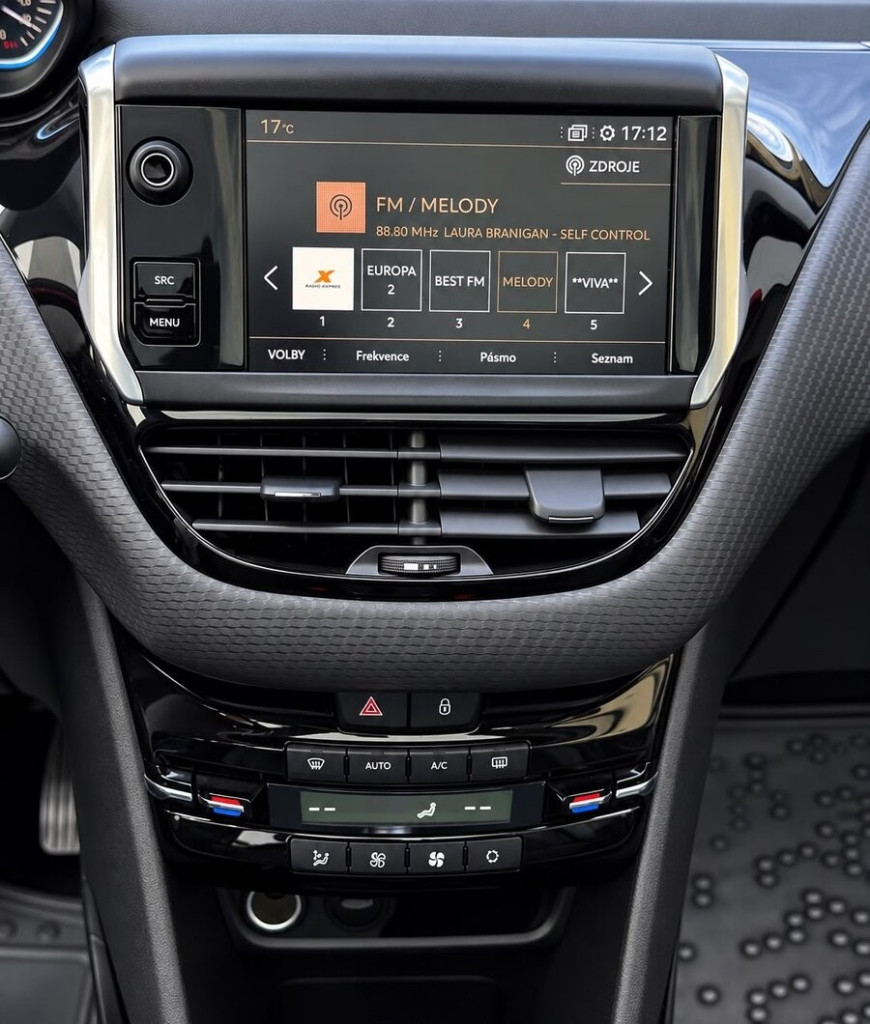 Peugeot 2008 2019 - 8