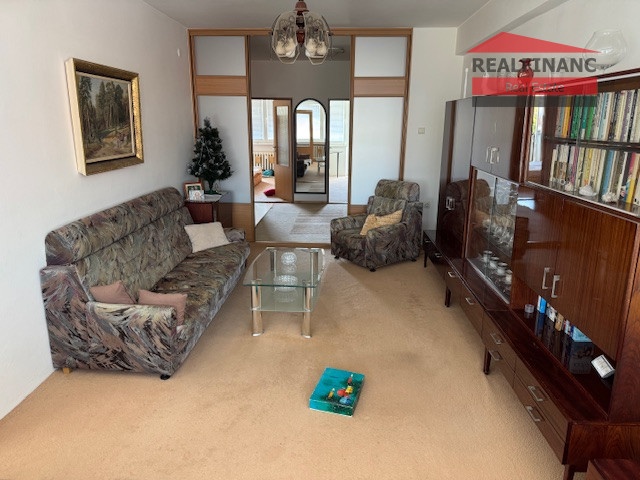 Na predaj veľký 3 - izbový byt na Hlavnej ulici v Trnave - 8