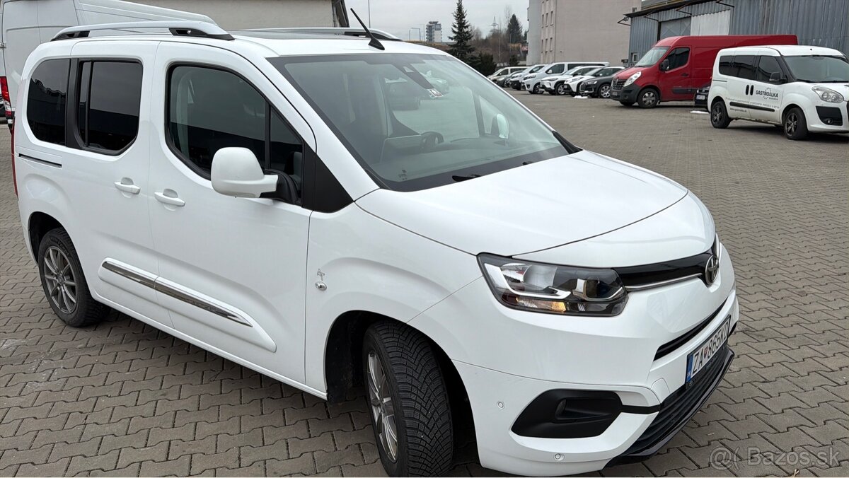 Toyota Proace City 1,5 blue HDI - 8