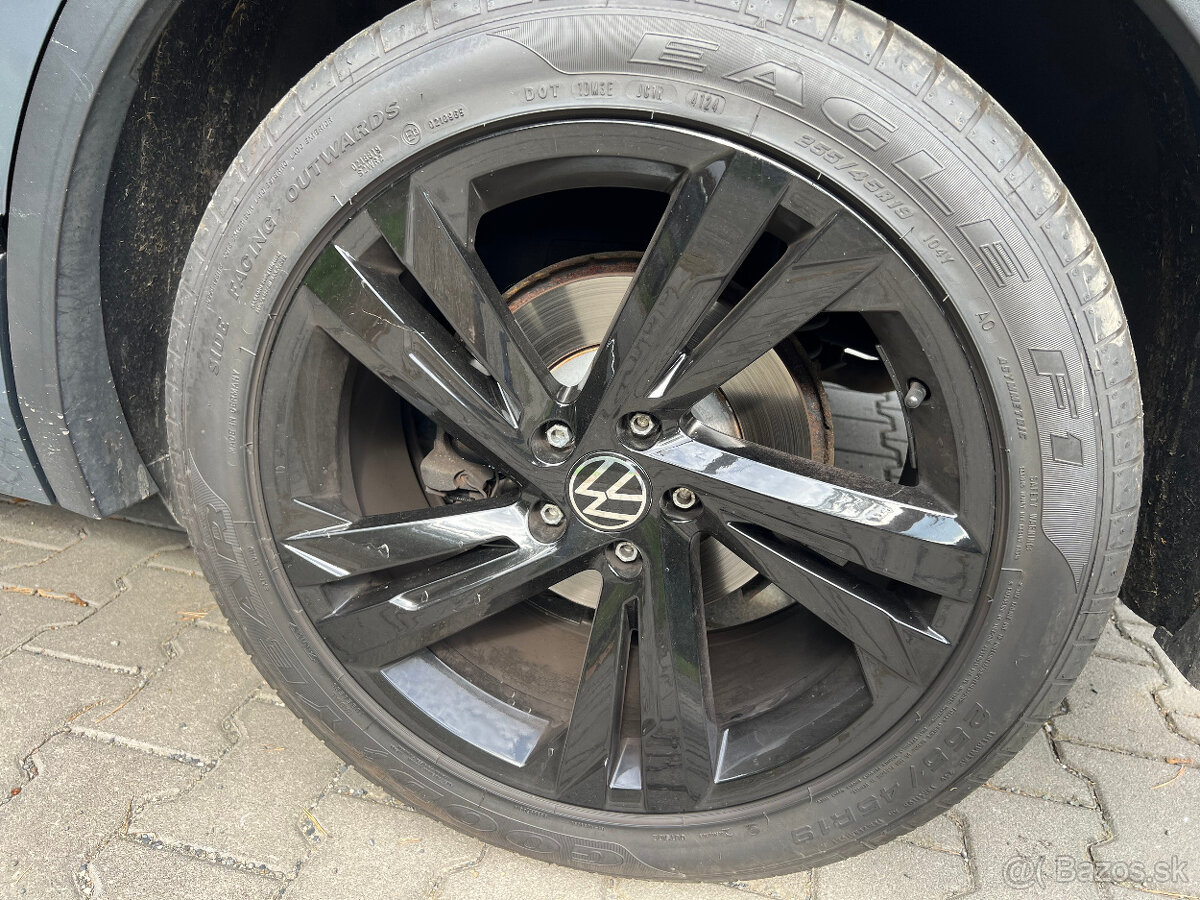 Volkswagen Tiguan R-Line 110 kw, Rok 2022-Full Matrix - 8