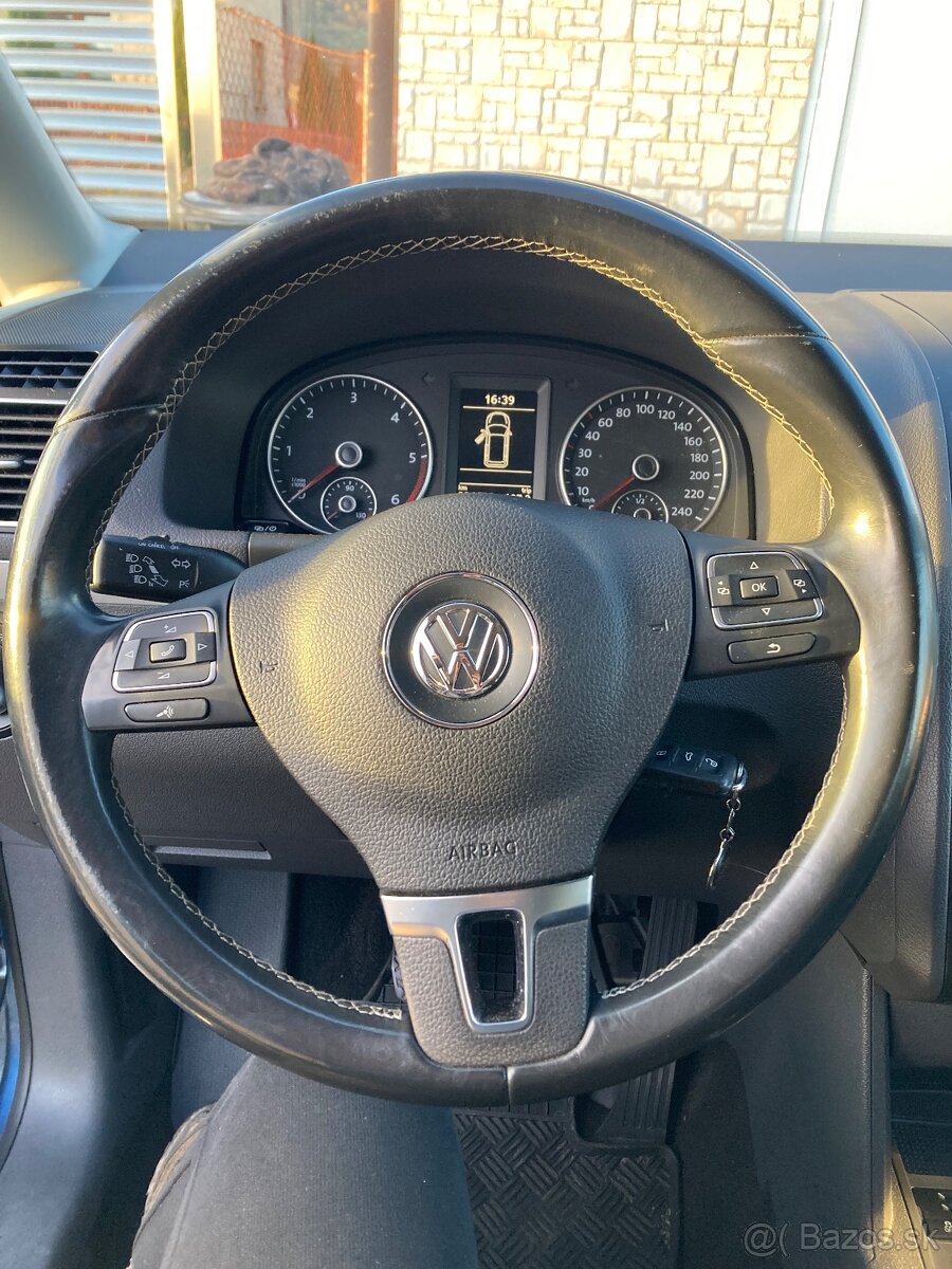 Volkswagen Touran diesel - 8