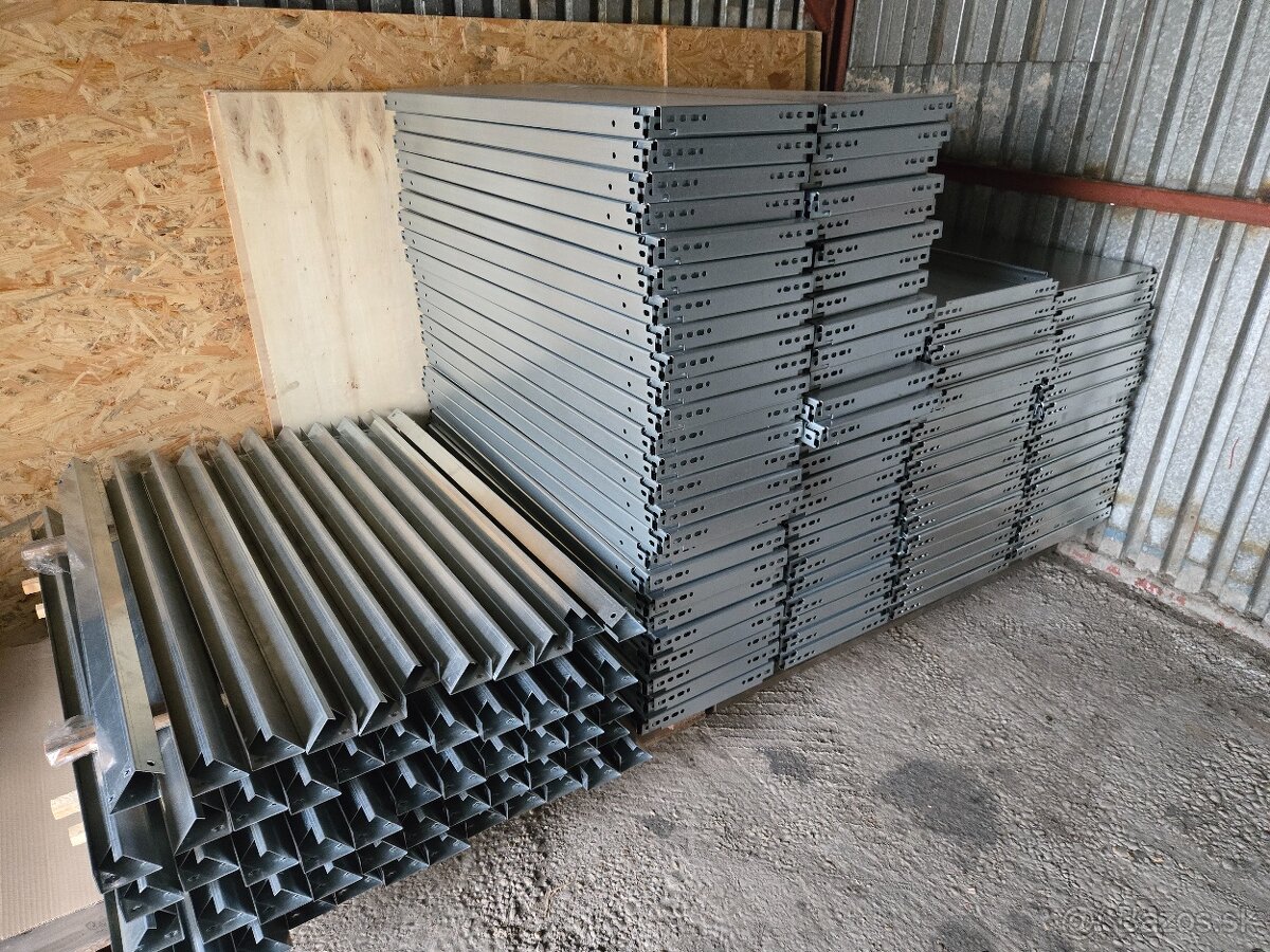 Pozinkované kovové skrutkované skladové regály - 8