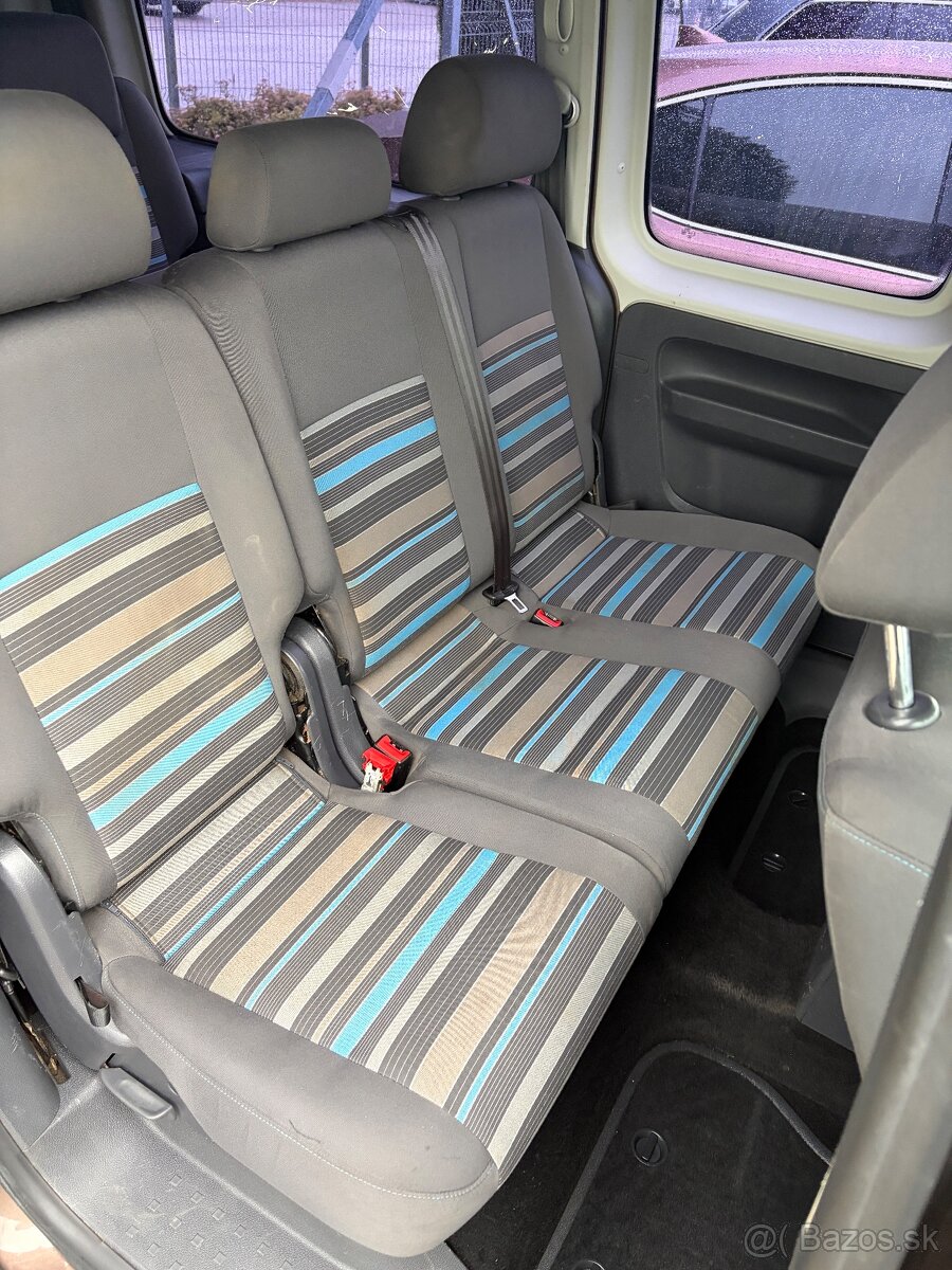 Predám VW Caddy Maxi, 1.6 TDi, 75kW, r.2012 - 8