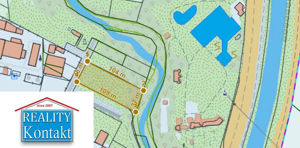 Na predaj investičný pozemok v Nových Zámkoch 4058 m2 v intr - 8