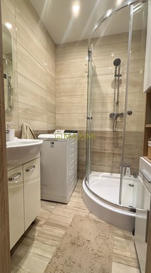 PREDAJ - zrekonštruovaný, moderný 3- izbový byt s loggiou na - 8