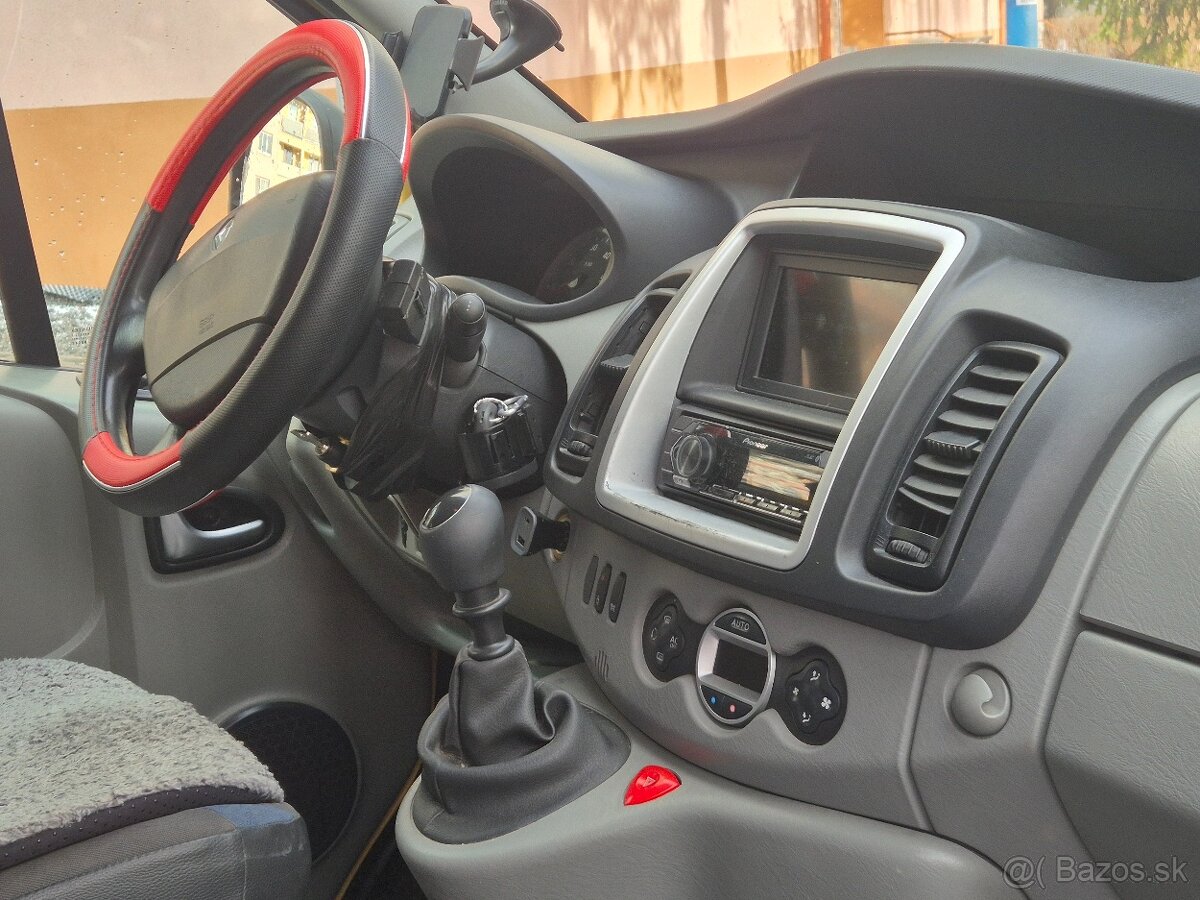Renault Trafic 2 Pasenger - 8