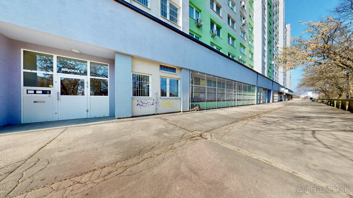 Garsónka s veľkou loggiou, Beňadická - 8