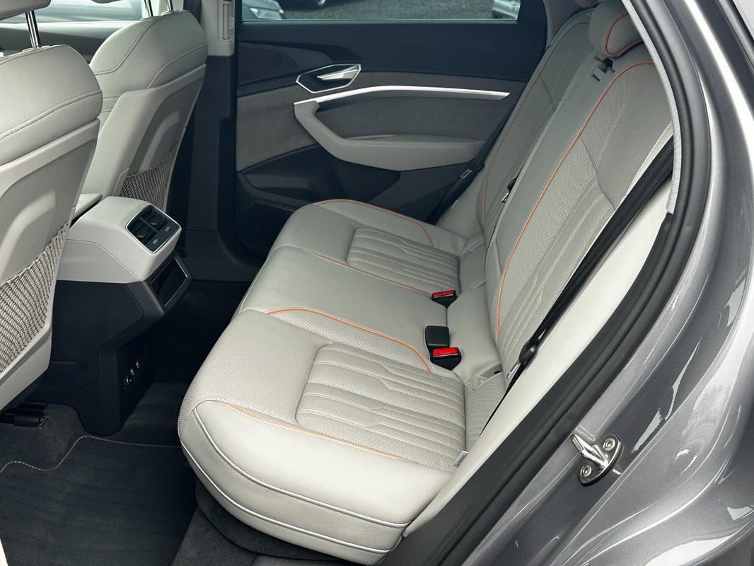 Audi e-tron 50 Quattro - 8