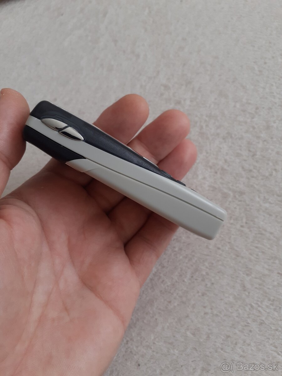 NOKIA 8310 - 8