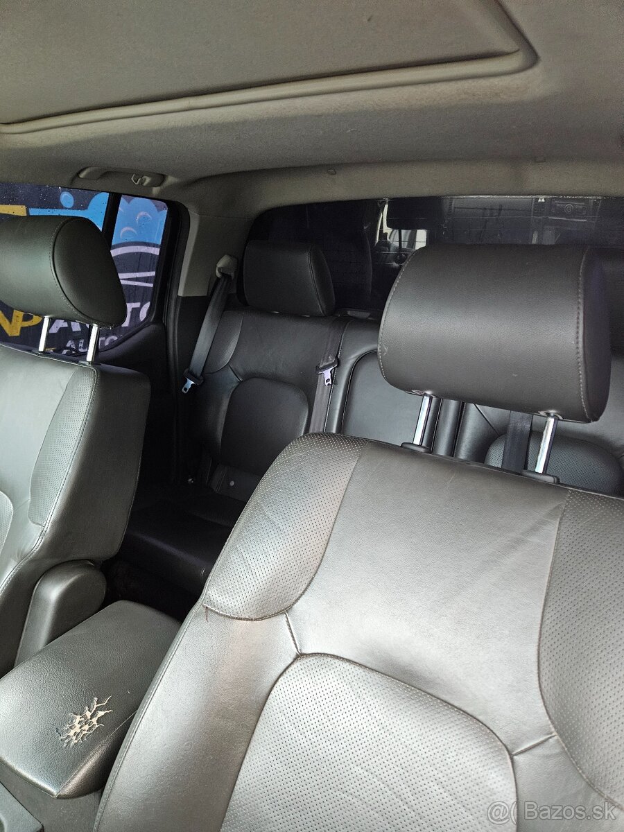Predam Nissan Navara 2.5 manual 126 kw - 8