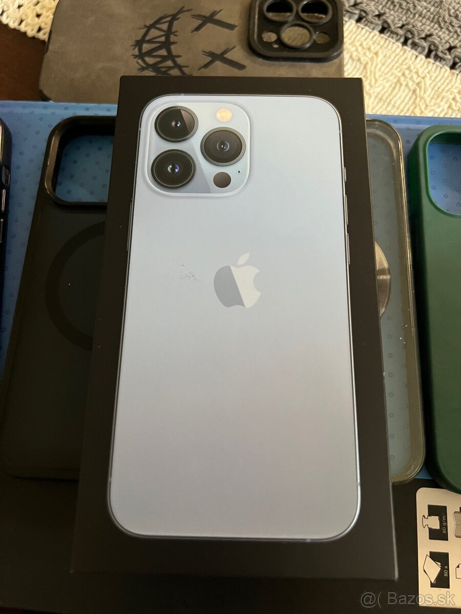 Predám iPhone 13 pro - 8