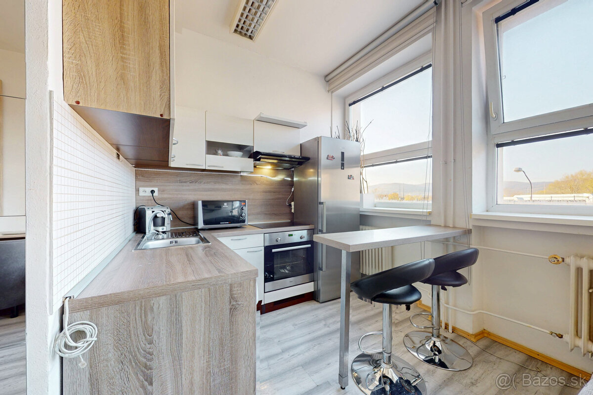 Predaj - moderne zariadená garzónka – Stará Vajnorská BA III - 8