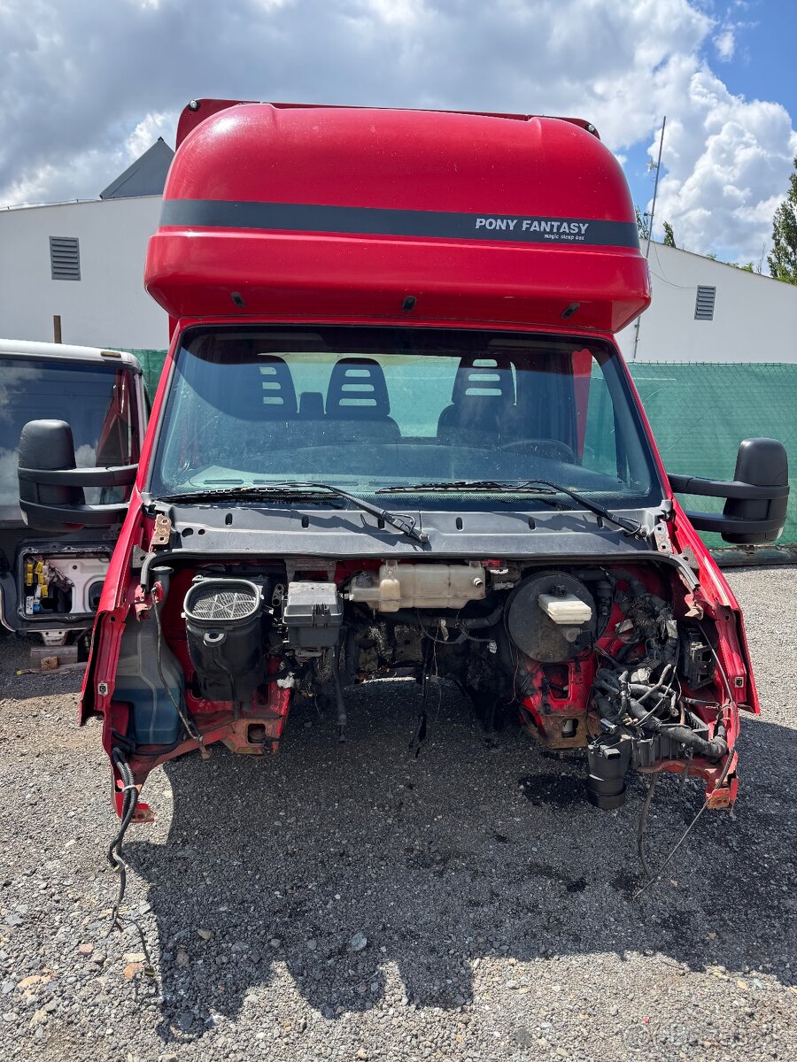 Iveco Daily kabina - 8